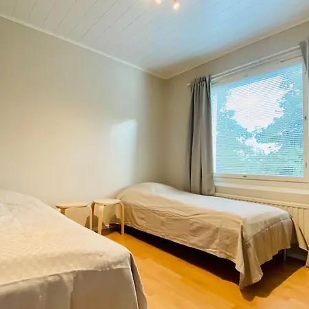 Beautiful 2 Bedroom & Free Parking Appartamento *