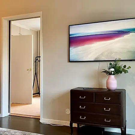 Beautiful 2 Bedroom & Free Parking Apartament Turku