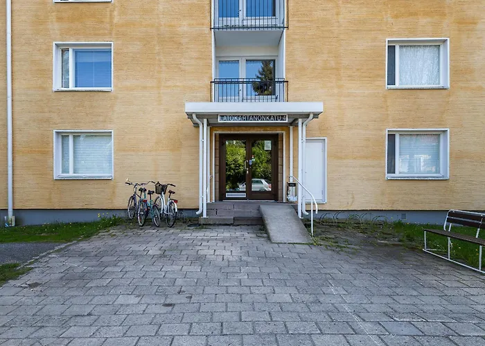 Beautiful 2 Bedroom & Free Parking